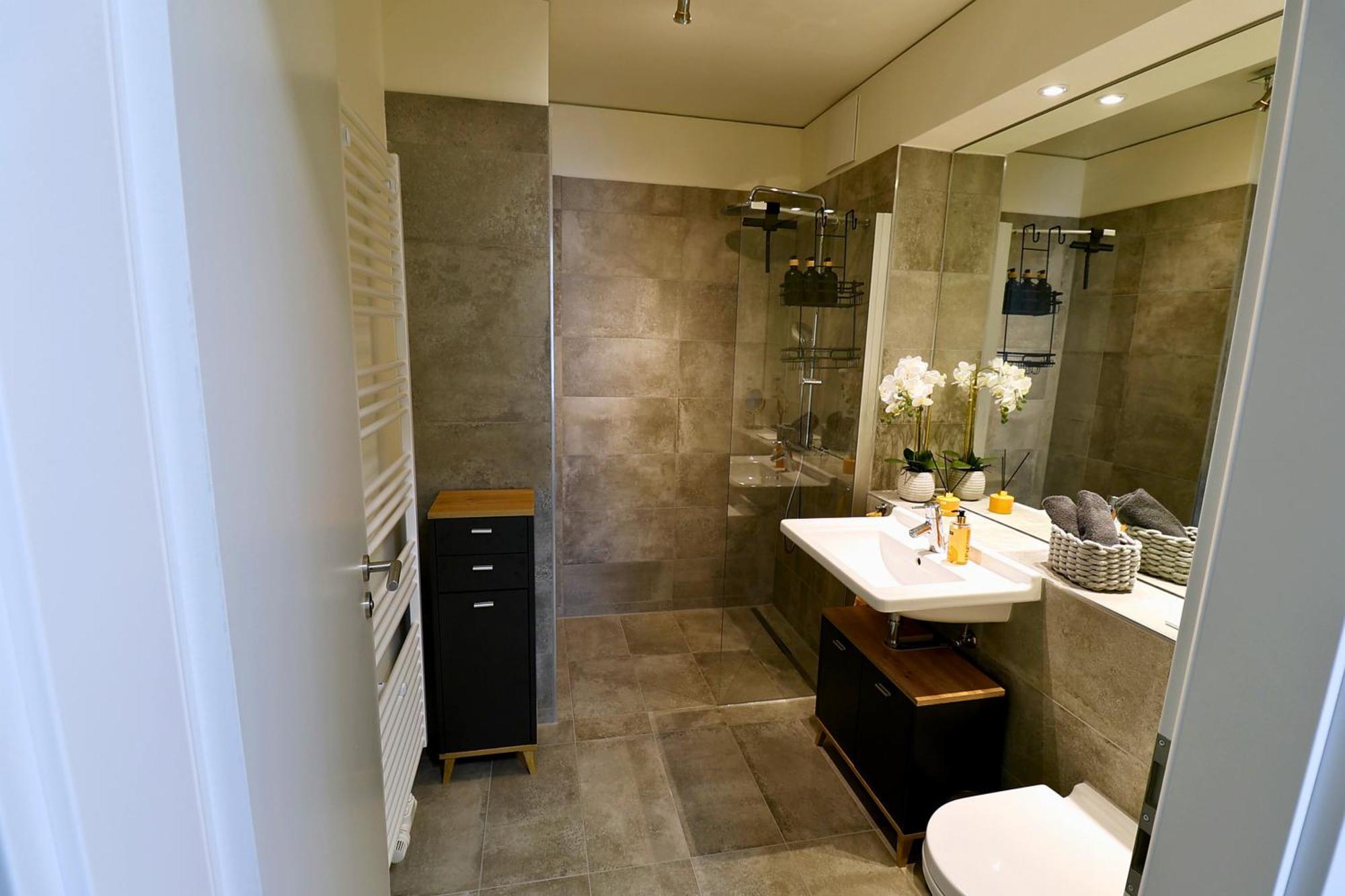 Relaxrefugium Luxus - Kueche, Arbeitsplaetze, Stellplatz & Komfort Fuer Bis 6 Gaeste Königs Wusterhausen Extérieur photo